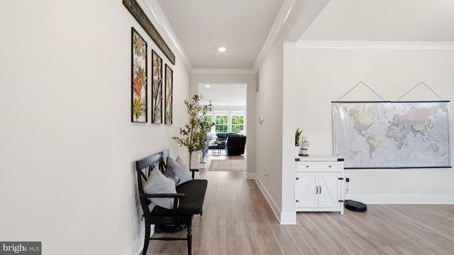 808 LONG MEADOW DR, Fredericksburg, VA 22406