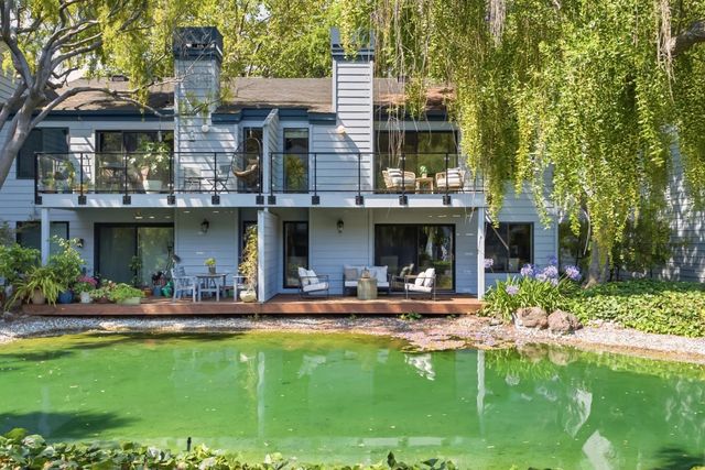 905 W Middlefield Road 972, Mountain View, CA 94043