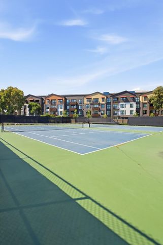905 W Middlefield Road 972, Mountain View, CA 94043