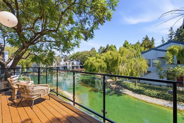 905 W Middlefield Road 972, Mountain View, CA 94043