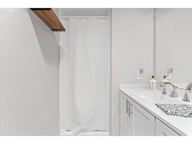 8805 Ne 112TH Ave, Vancouver, WA 98662