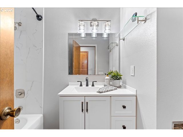8805 Ne 112TH Ave, Vancouver, WA 98662