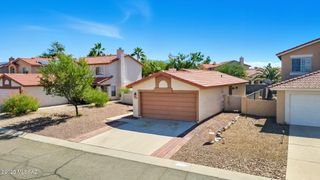 9506 N Albatross Drive, Tucson, AZ 85742
