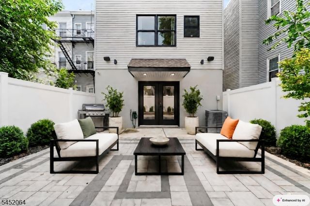 204 Bowers St, Jersey City, NJ 07307