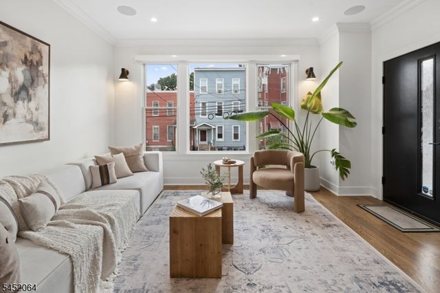 204 Bowers St, Jersey City, NJ 07307