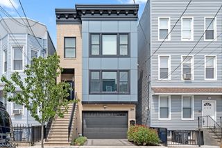 204 Bowers St, Jersey City, NJ 07307