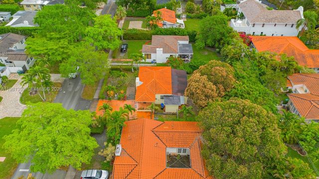 512 Mendoza Ave, Coral Gables, FL 33134