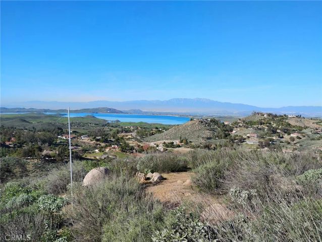 39 Burwood, Perris, CA 92570
