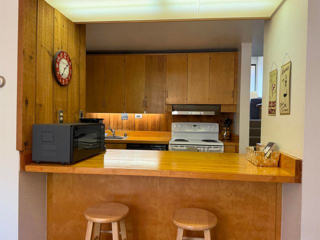 1275 Notchbrook Rd Apt 20AB, Stowe, VT 05672