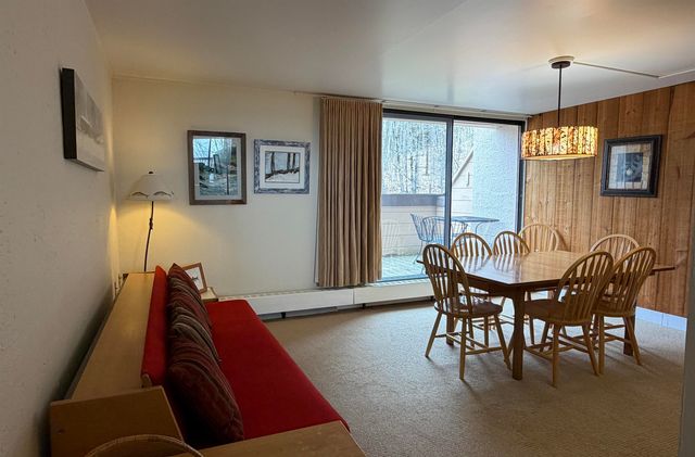 1275 Notchbrook Rd Apt 20AB, Stowe, VT 05672