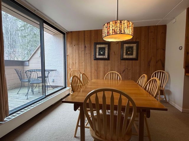 1275 Notchbrook Rd Apt 20AB, Stowe, VT 05672