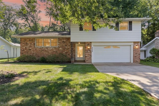 5364 Hampton Drive, North Olmsted, OH 44070