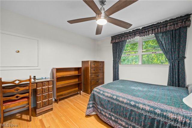 5364 Hampton Drive, North Olmsted, OH 44070