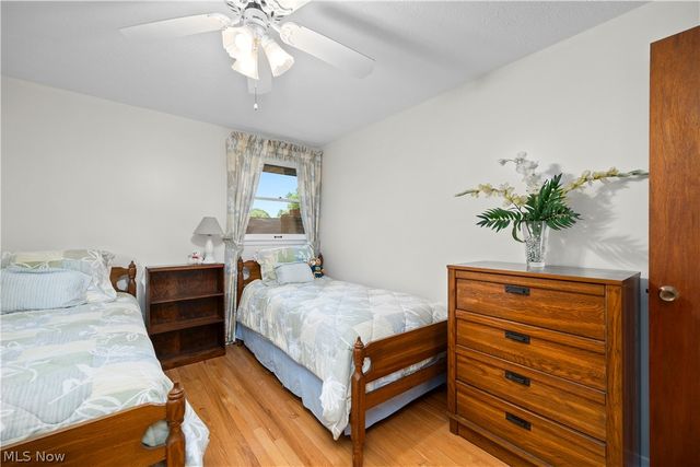 5364 Hampton Drive, North Olmsted, OH 44070