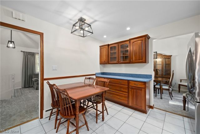 5364 Hampton Drive, North Olmsted, OH 44070