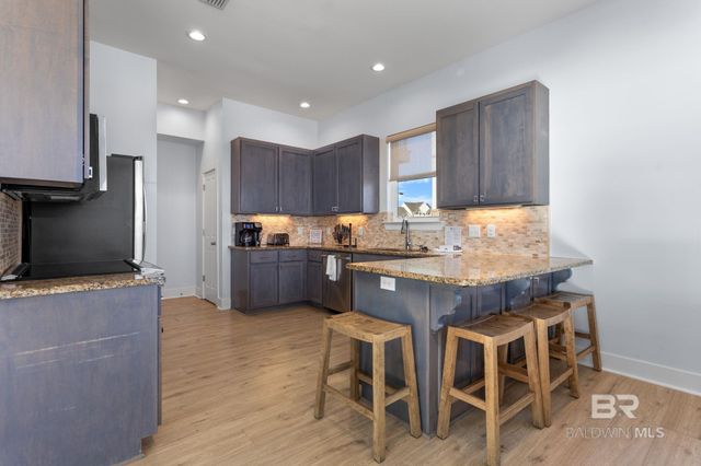 551 E Beach Boulevard 1, Gulf Shores, AL 36542