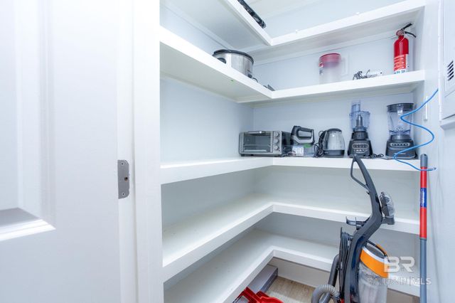 551 E Beach Boulevard 1, Gulf Shores, AL 36542