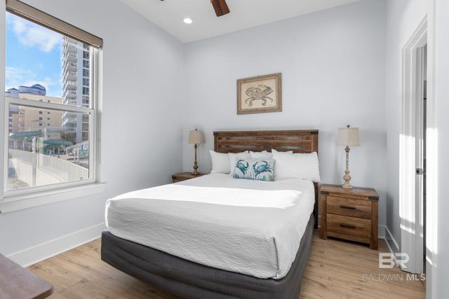 551 E Beach Boulevard 1, Gulf Shores, AL 36542