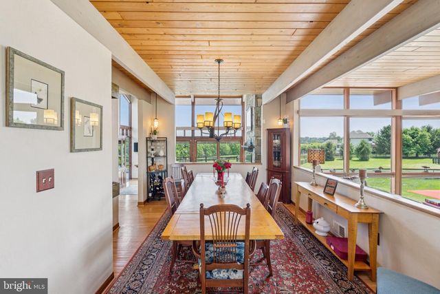 15724 TRAPSHIRE CT, Waterford, VA 20197