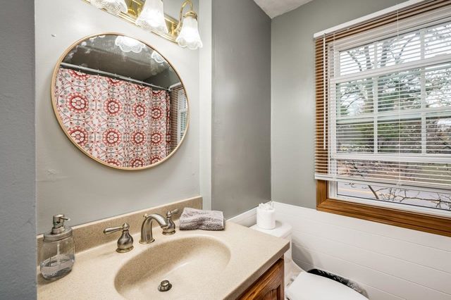 47 Salmon Falls Road, Rochester, NH 03868