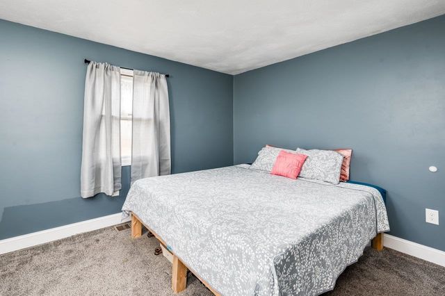 47 Salmon Falls Road, Rochester, NH 03868