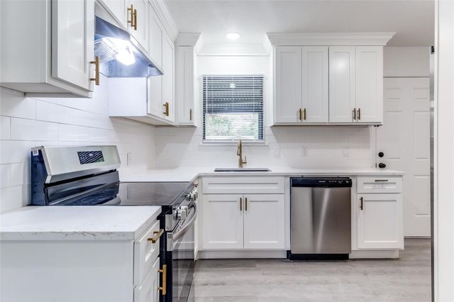 2314 Bluffton Drive, Dallas, TX 75228