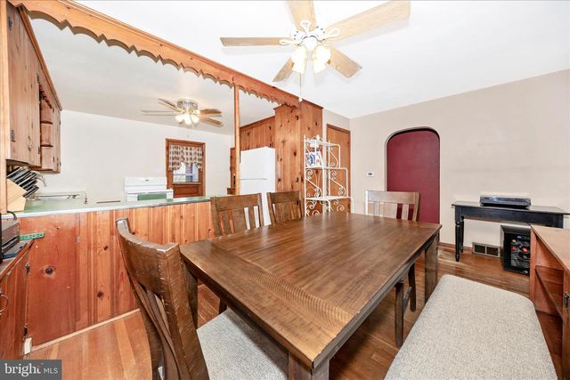 3 E CHESTNUT ST, Funkstown, MD 21734