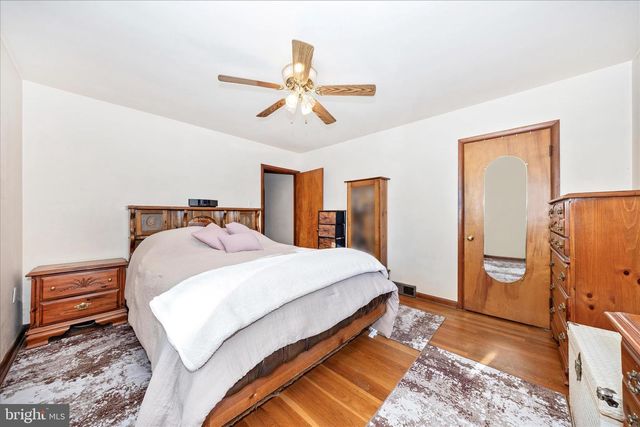 3 E CHESTNUT ST, Funkstown, MD 21734