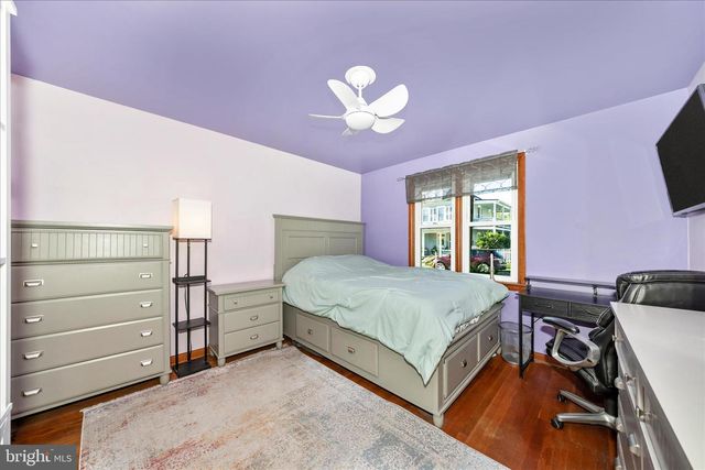 3 E CHESTNUT ST, Funkstown, MD 21734