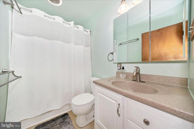 3 E CHESTNUT ST, Funkstown, MD 21734