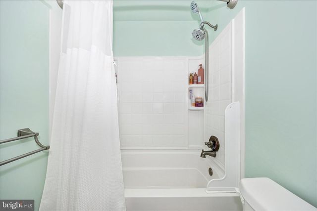 3 E CHESTNUT ST, Funkstown, MD 21734