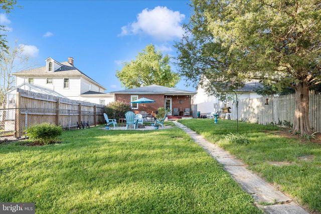 3 E CHESTNUT ST, Funkstown, MD 21734