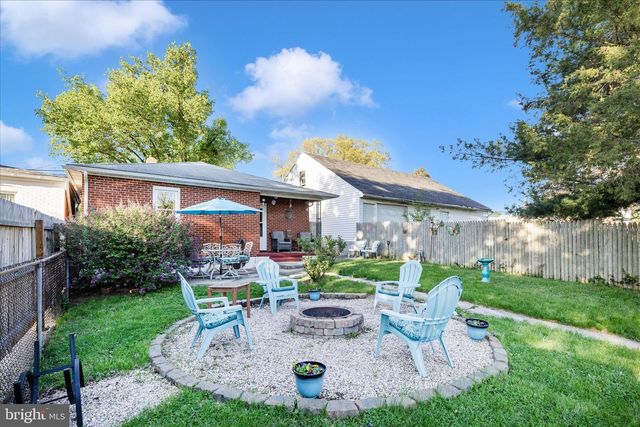 3 E CHESTNUT ST, Funkstown, MD 21734