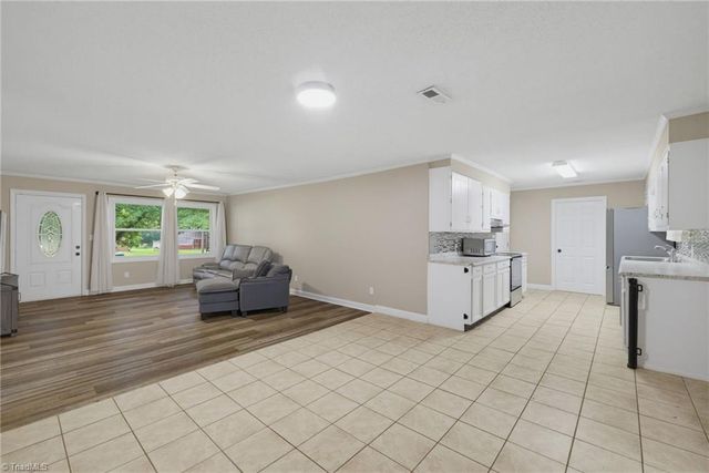 6954 Gra Lan Drive, Thomasville, NC 27360