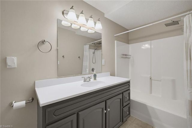 6954 Gra Lan Drive, Thomasville, NC 27360