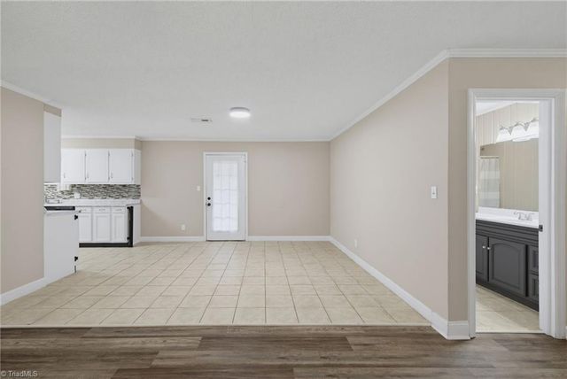6954 Gra Lan Drive, Thomasville, NC 27360