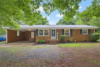 6954 Gra Lan Drive, Thomasville, NC 27360