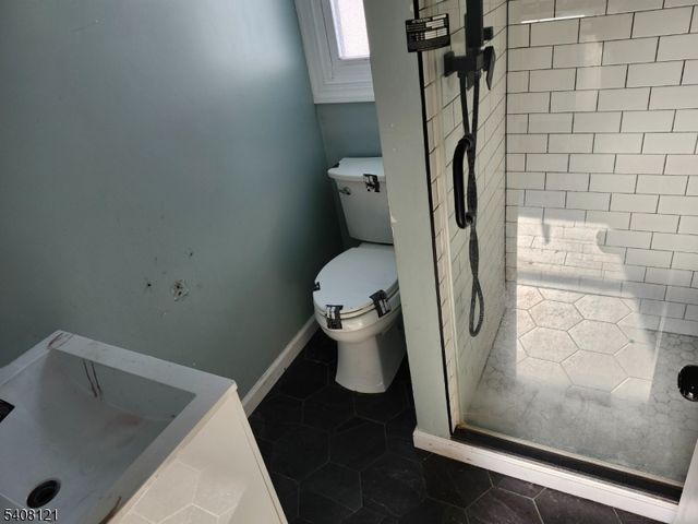 18 Mountainside Dr, Vernon Twp., NJ 07461