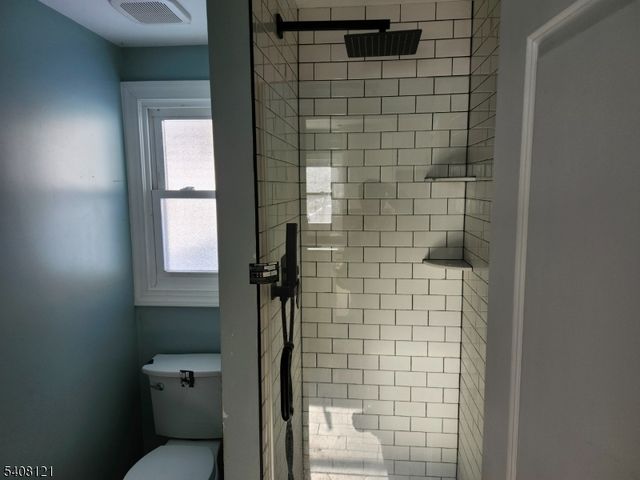 18 Mountainside Dr, Vernon Twp., NJ 07461