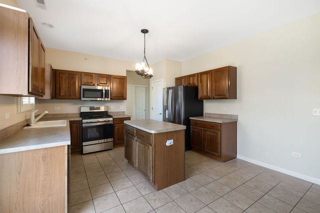 13597 Hemlock Road, Huntley, IL 60142