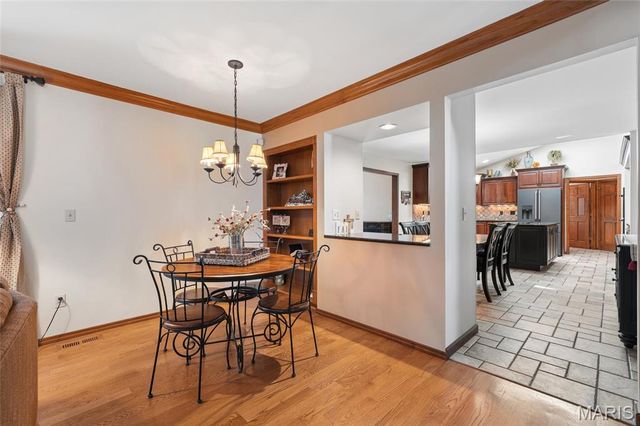 5725 Biddeford Drive, St Louis, MO 63128