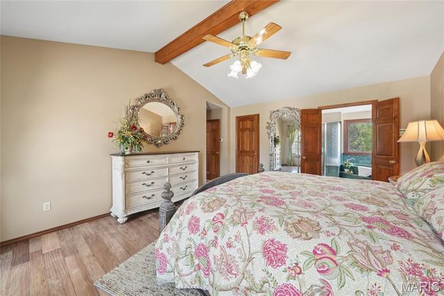 5725 Biddeford Drive, St Louis, MO 63128