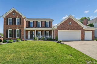 5725 Biddeford Drive, St Louis, MO 63128