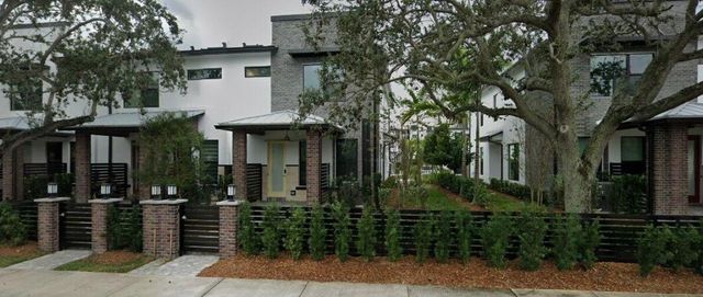 8345 NW 7th Place, Plantation, FL 33324