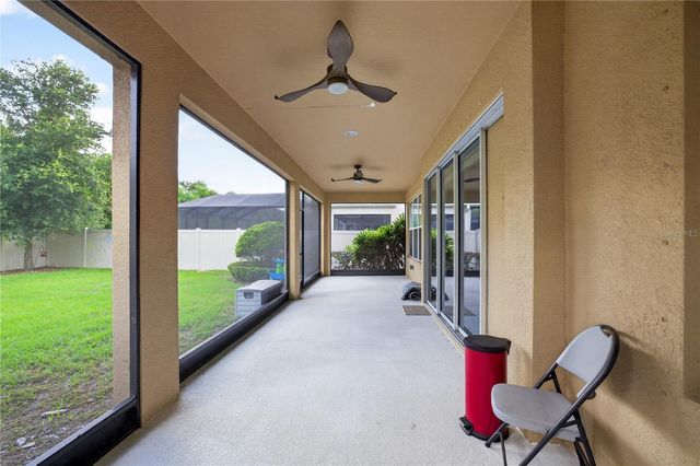 8016 MARBELLA CREEK AVENUE, Tampa, FL 33625