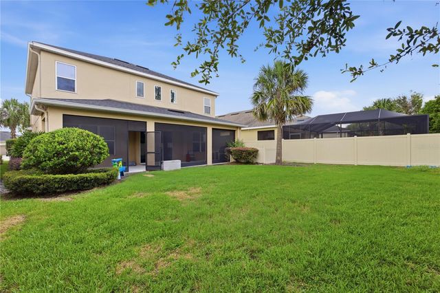 8016 MARBELLA CREEK AVENUE, Tampa, FL 33625