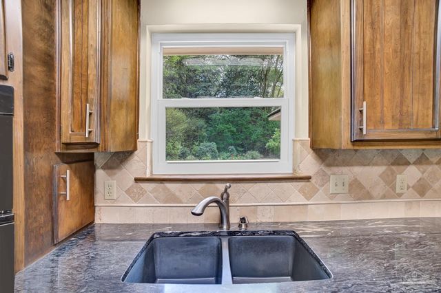 5036 Hamilton Ln, Pace, FL 32571