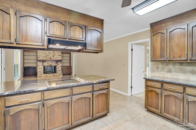 5036 Hamilton Ln, Pace, FL 32571