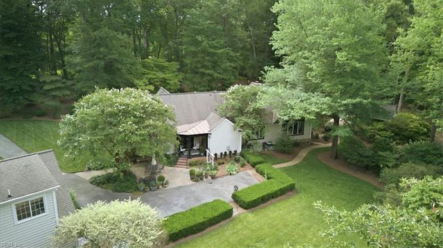 13370 Col Hogan LN, Carrollton, VA 23314