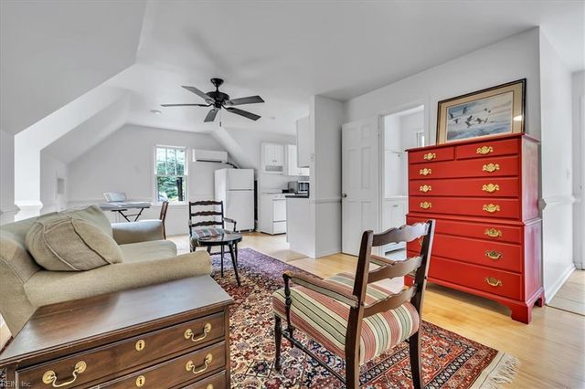 13370 Col Hogan LN, Carrollton, VA 23314